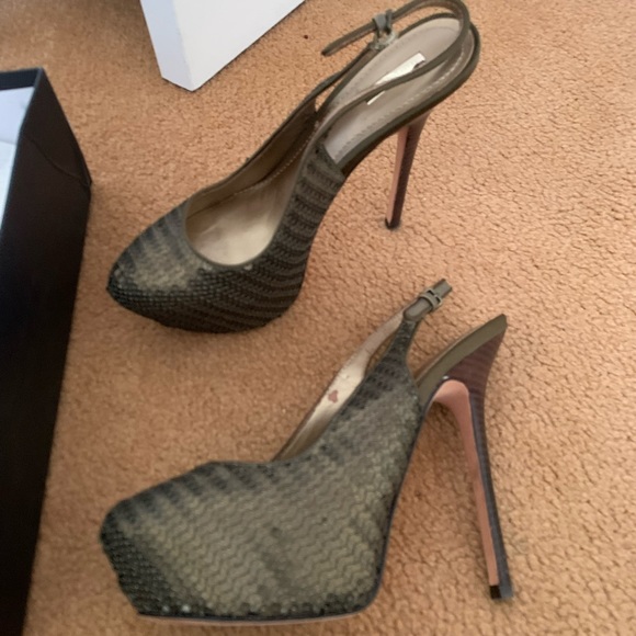 Report Signature Bronze Sequin + Leather Platform Pump Sz 8.5 - Picture 3 of 3